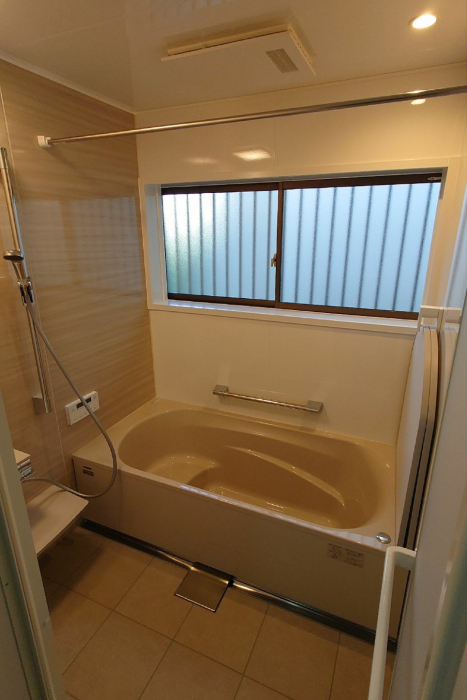 築35年のタイルのお風呂を、システムバスにリフォーム！お手入れしやすい浴室へ！【施工中写真有】