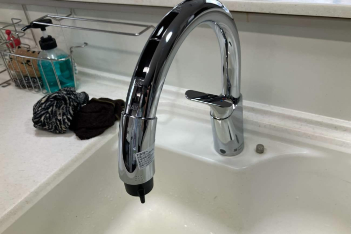 キッチン水栓取替　浄水器付きタッチレス水栓へ